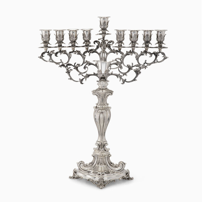 Oval Wave&Shine Menorah Hazorfim