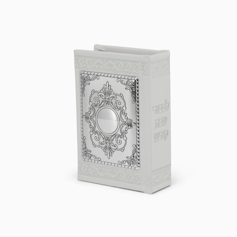 LEATHER AND SILVER MATCHBOX WH 
