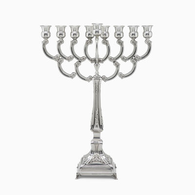 Lago Smooth Menorah Medium Hammered 