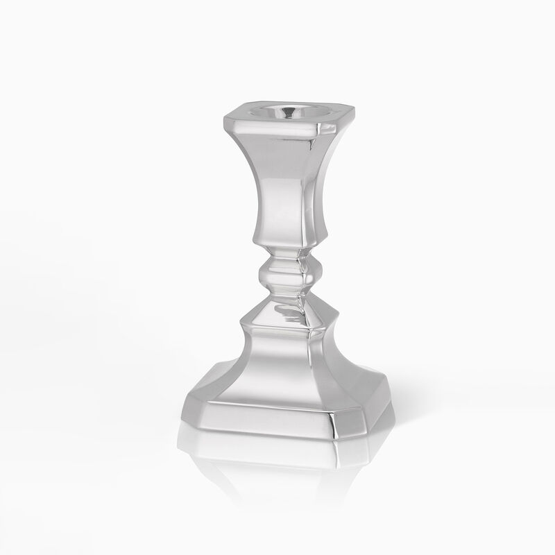 Single Ora Candlesticks 